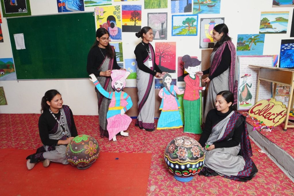Art and Craft lab (2)