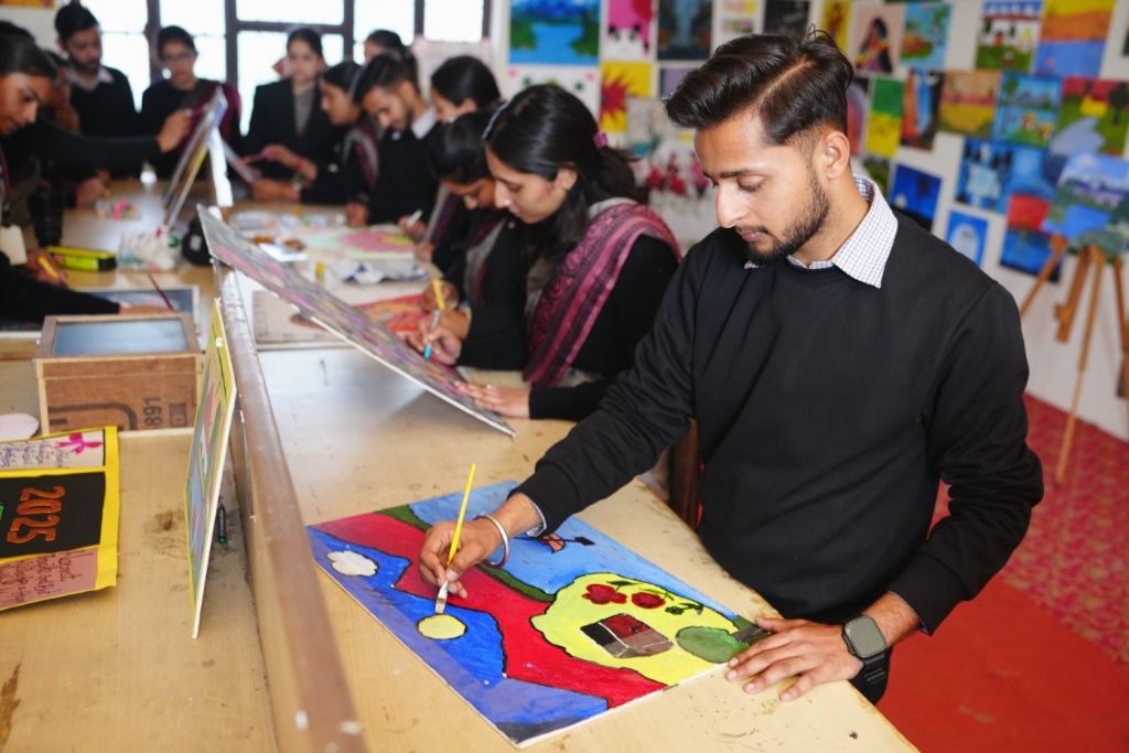 Art and Craft lab (3)